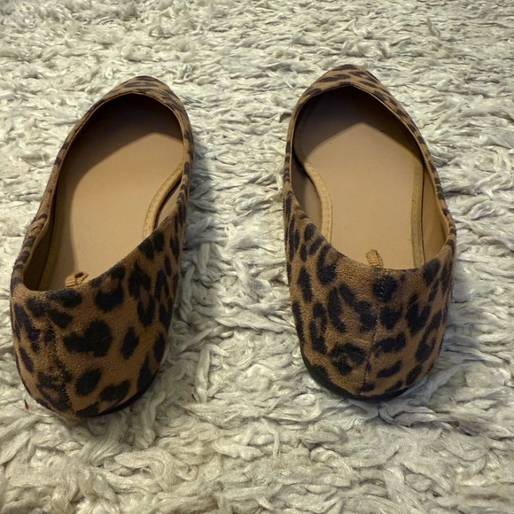 2/$15 Old Navy - Black & Brown Leopard Print Flats - Picture 5 of 9